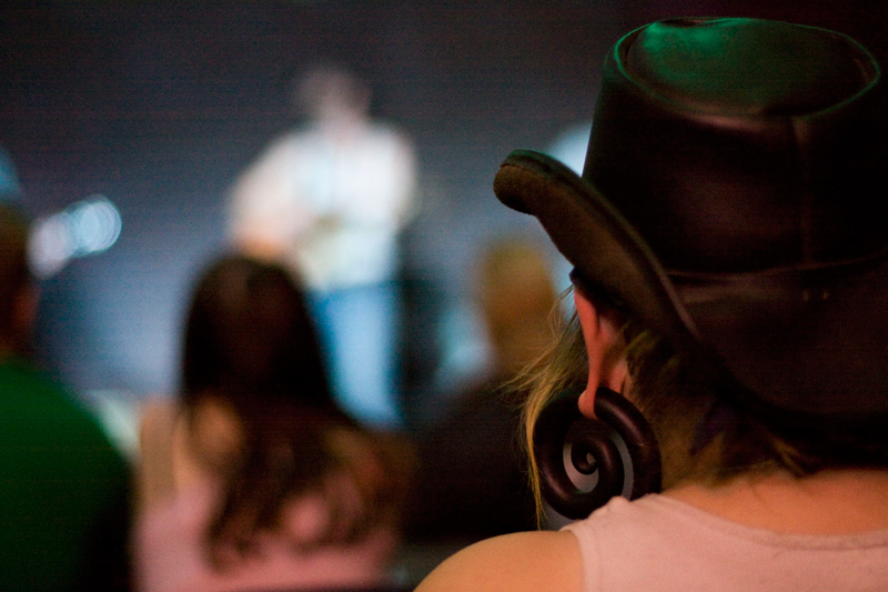 Bob Wayne, Audience, Tacoma WA